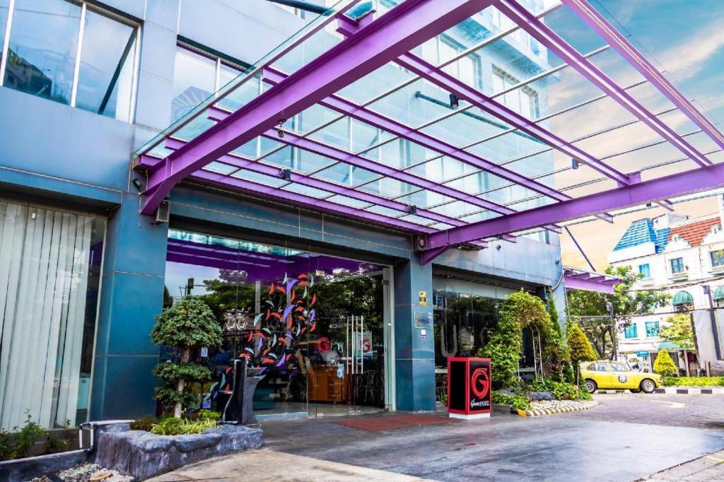 סוראבאיה G Suites Hotel By Amithya מראה חיצוני תמונה