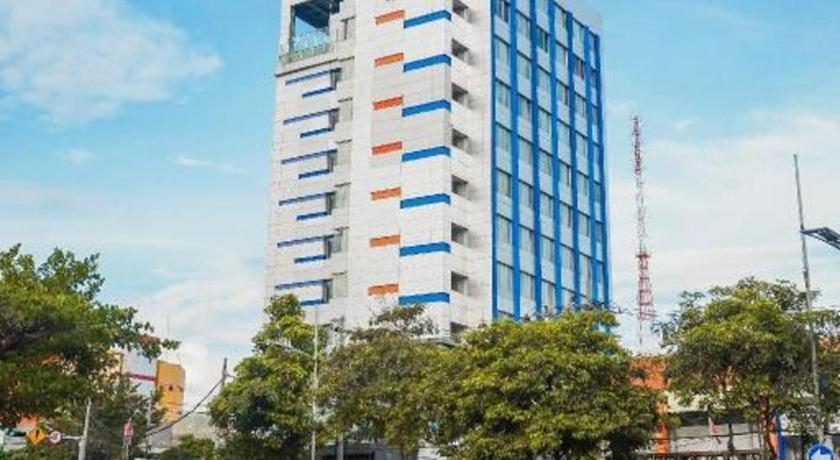 סוראבאיה G Suites Hotel By Amithya מראה חיצוני תמונה