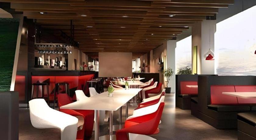 סוראבאיה G Suites Hotel By Amithya מראה חיצוני תמונה