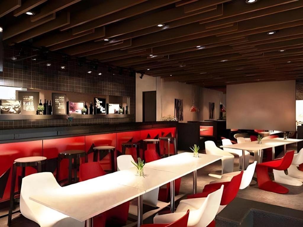 סוראבאיה G Suites Hotel By Amithya מראה חיצוני תמונה