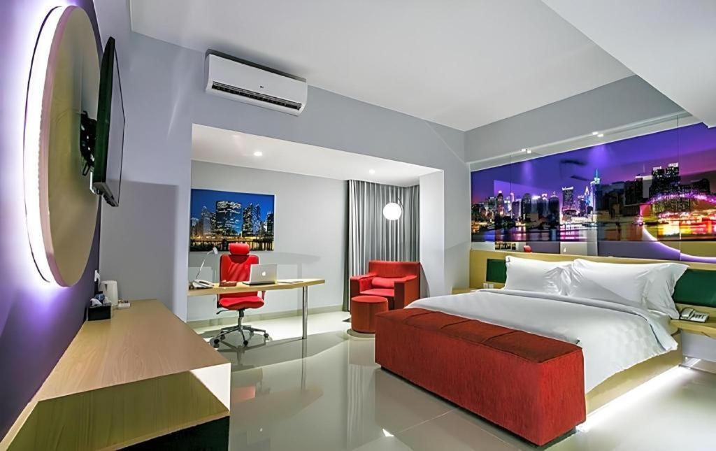 סוראבאיה G Suites Hotel By Amithya מראה חיצוני תמונה
